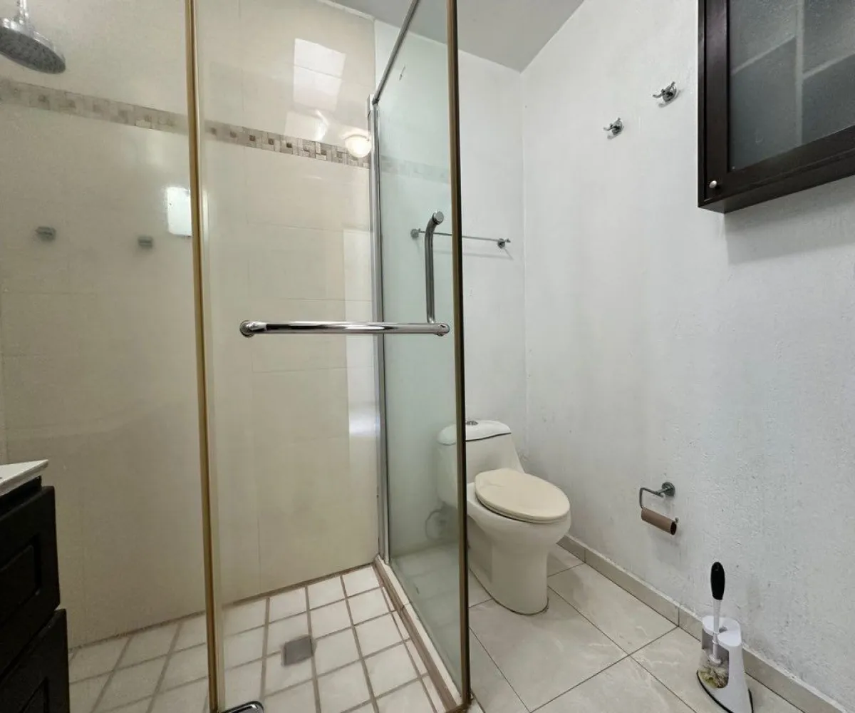 Casa En Venta,Fracc Ciudad Bugambilia,Avenida Guadalupe 000 00, Zapopan, Jalisco 45237, 3 Habitaciones,2 Baños, Avenida Guadalupe 000,2,p99bLxC