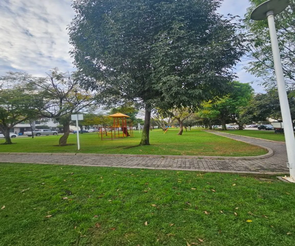 Casa En Venta,alviento ,Antiguo Camino a Tesistan 8875 55, Zapopan, Jalisco 45134, 3 Habitaciones,2 Baños,Antiguo Camino a Tesistan,2,pgVCsQt