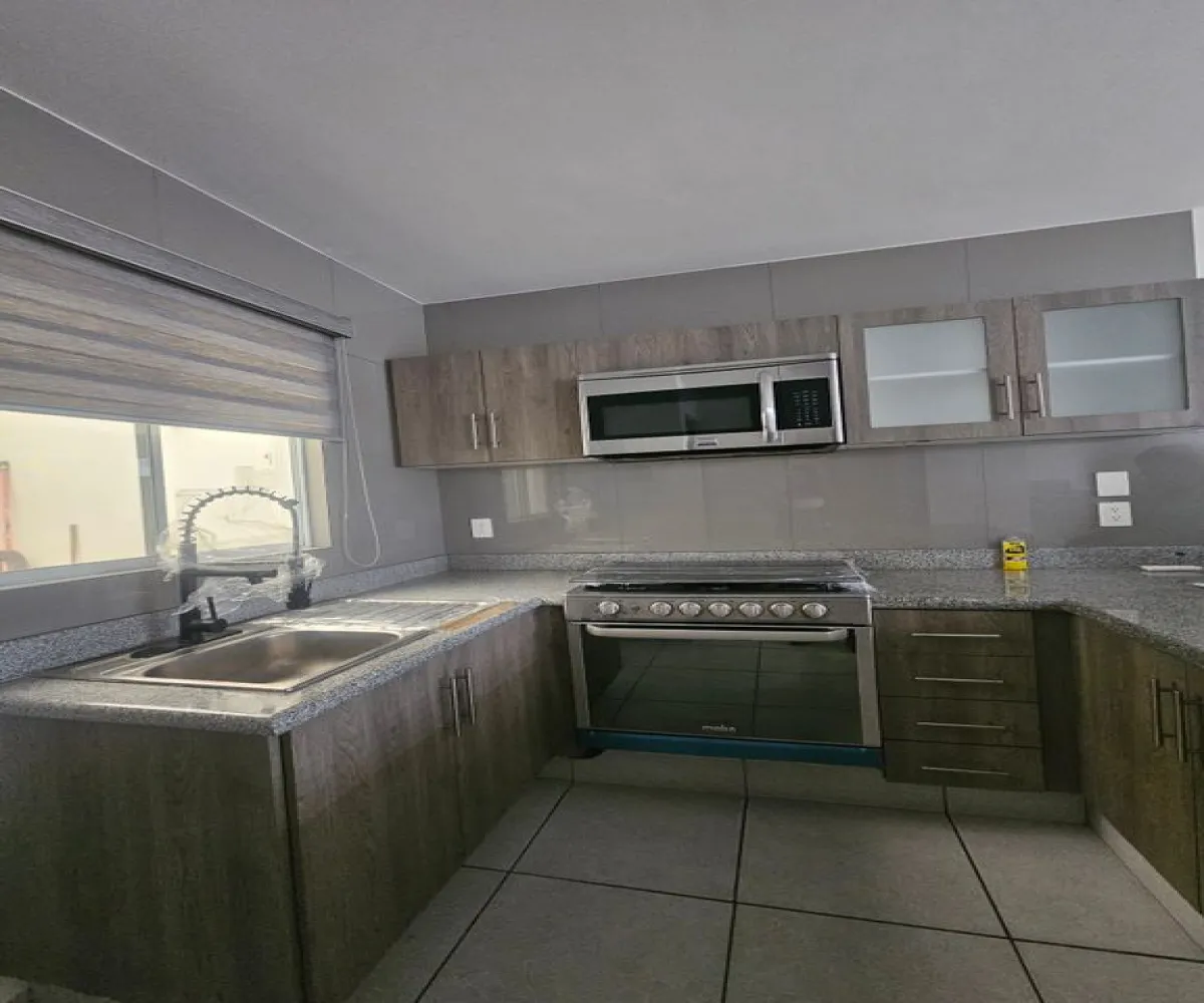 Casa En Venta,alviento ,Antiguo Camino a Tesistan 8875 55, Zapopan, Jalisco 45134, 3 Habitaciones,2 Baños,Antiguo Camino a Tesistan,2,pgVCsQt