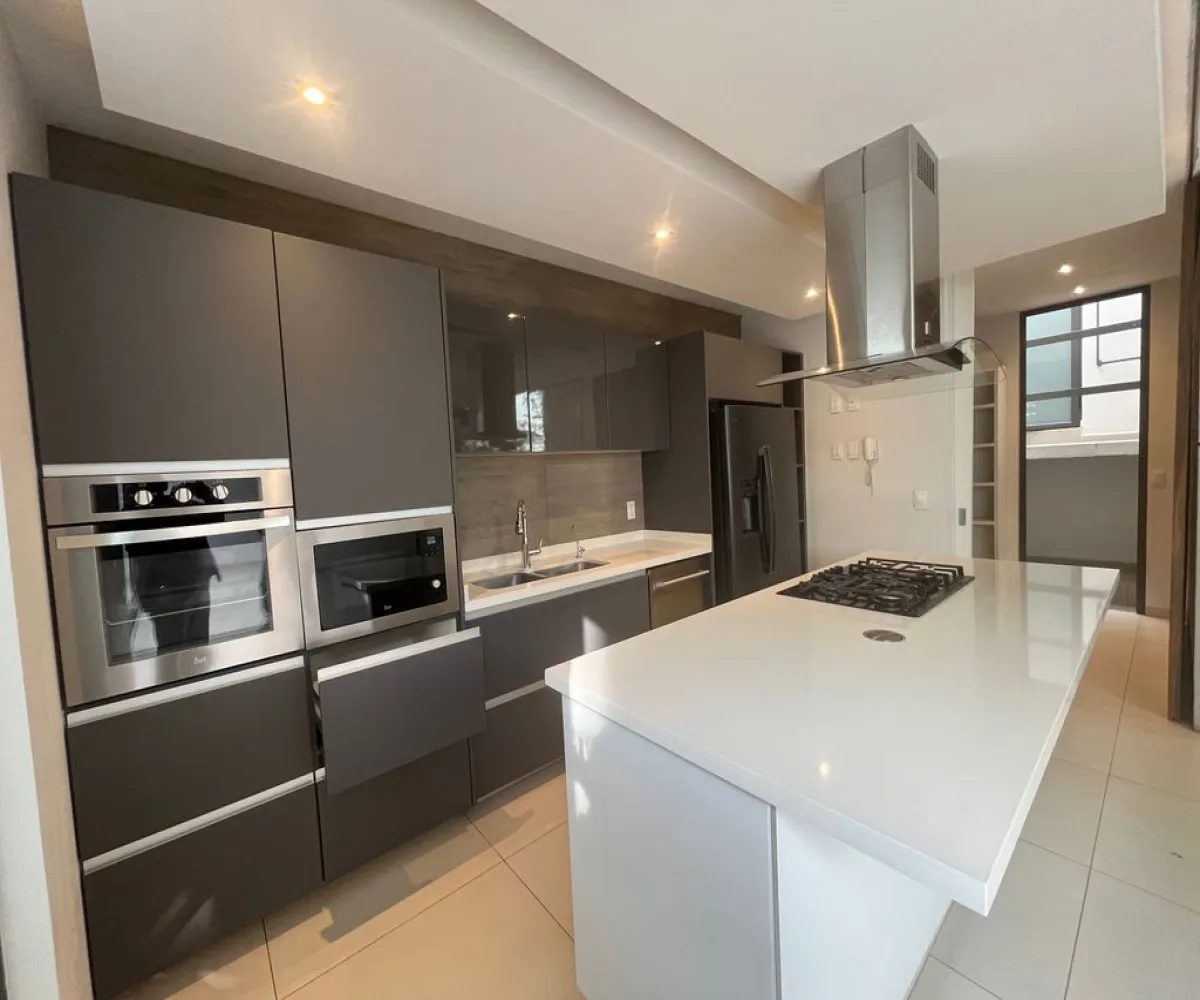 Casa En Venta,puerta del bosque,Avenida Universidad 2662 6, Zapopan, Jalisco 45110, 3 Habitaciones,5 Baños,Avenida Universidad,4,pDCcVba