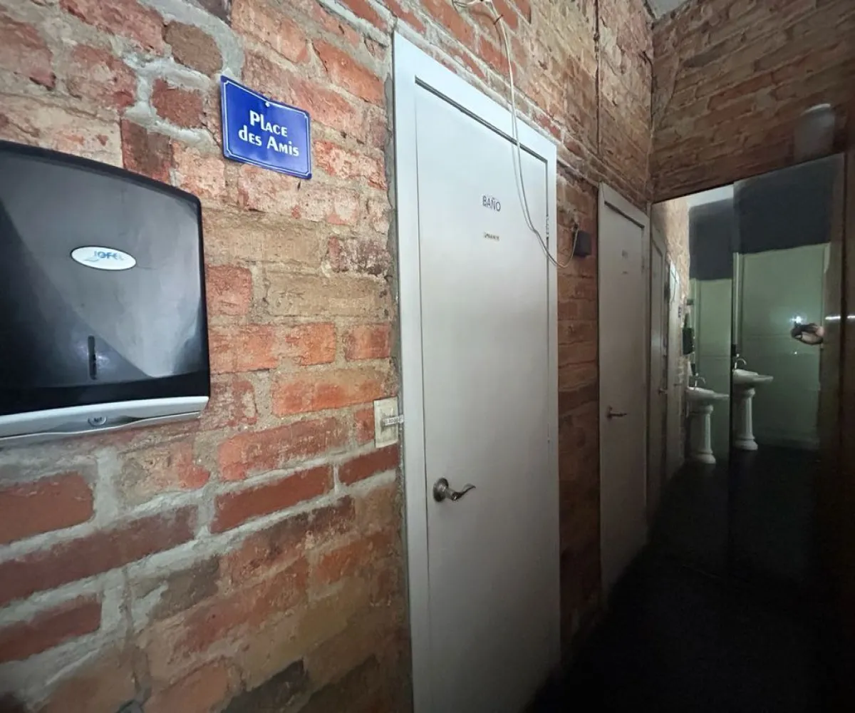 Local En Renta,Americana,Calle Manuel López Cotilla 1480, Guadalajara, Jalisco 44160,Calle Manuel López Cotilla,1,pOpCsi7