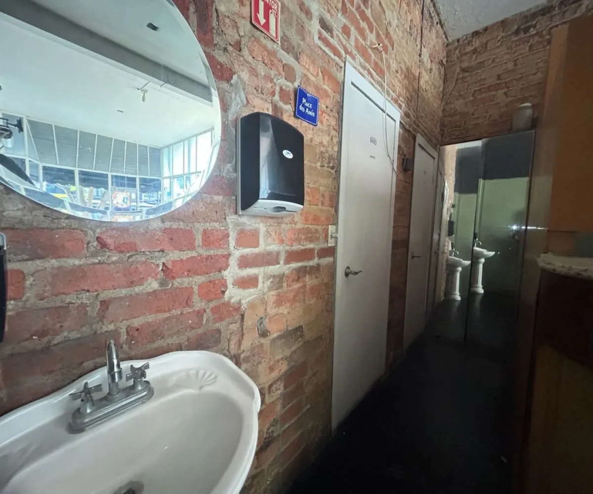 Local En Renta,Americana,Calle Manuel López Cotilla 1480, Guadalajara, Jalisco 44160,Calle Manuel López Cotilla,1,pOpCsi7