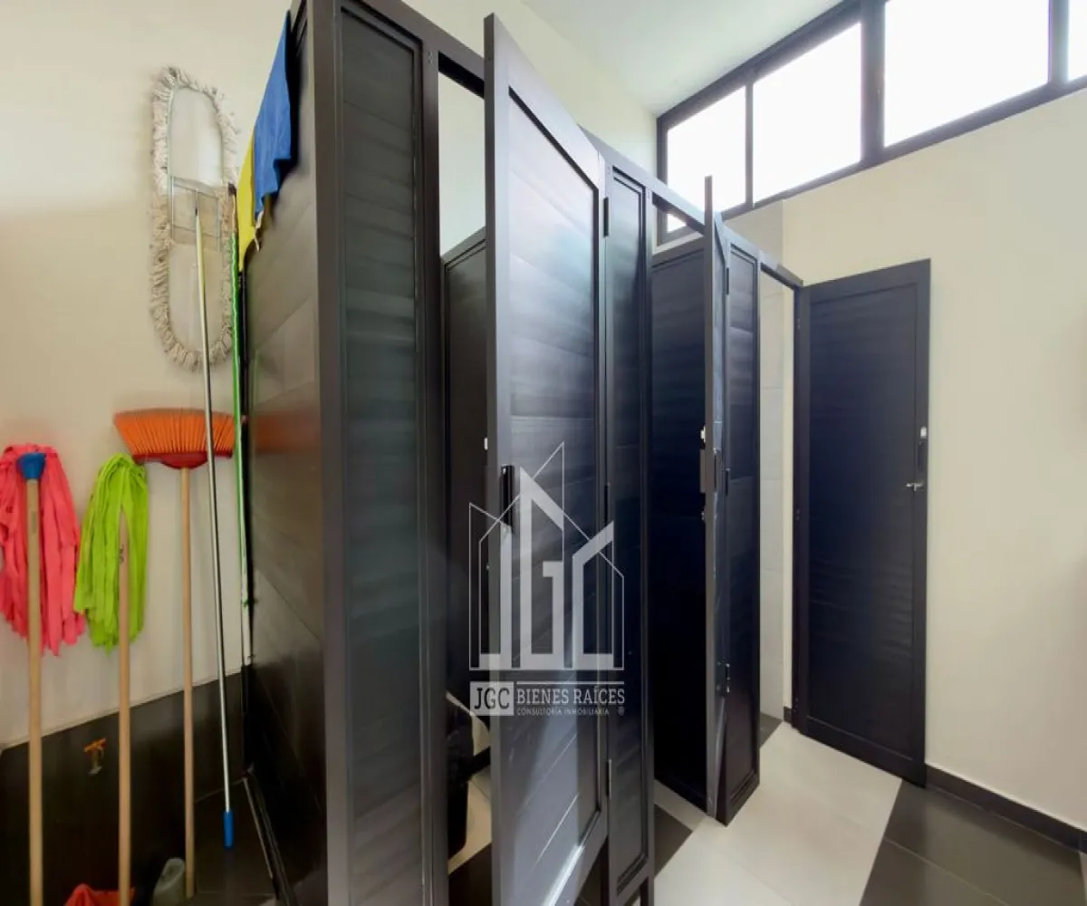 Oficina En Renta,Arboledas,Calle Carnero 5333, Zapopan, Jalisco 45070,2 Baños,Calle Carnero,1,pskq55u