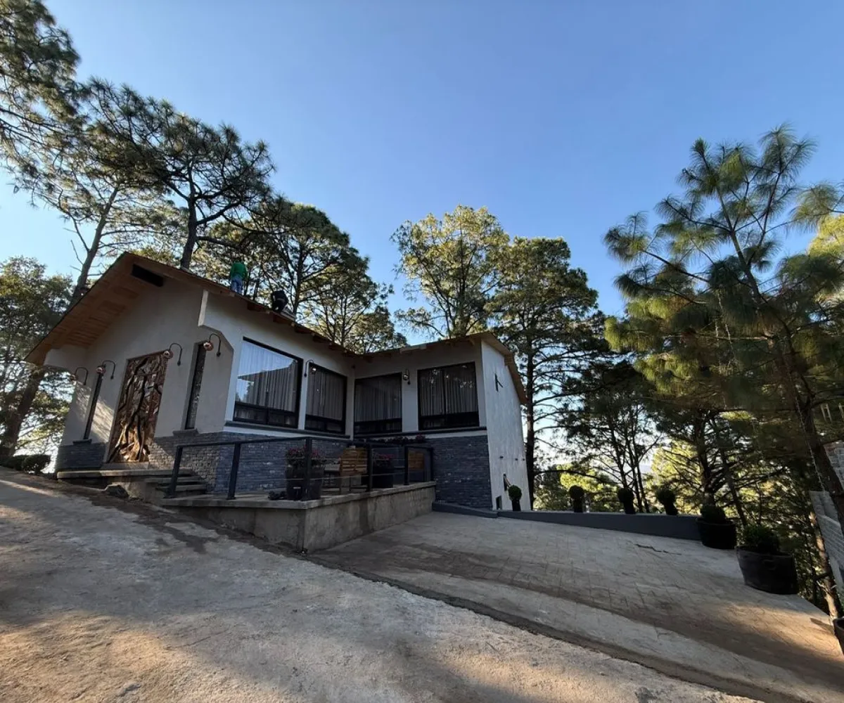 En Venta,centro,Mazamitla centro S/N, Mazamitla, Jalisco 49500, 4 Habitaciones,3 Baños,Mazamitla centro,1,pfhF02n