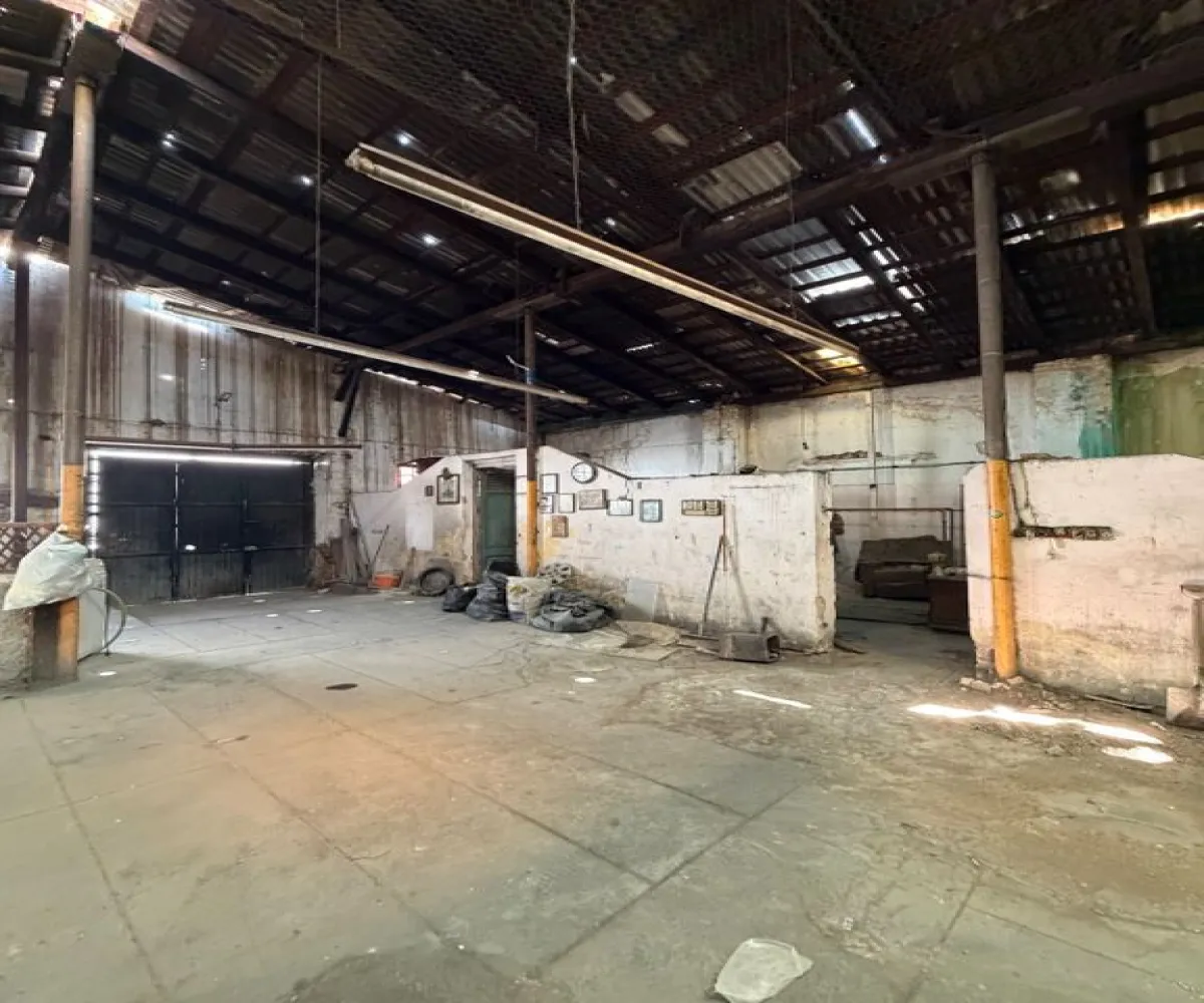 Bodega En Venta,El Retiro,Calle General Eulogio Parra 129, Guadalajara, Jalisco 44280,1 Baño,Calle General Eulogio Parra,1,pDnvI2o