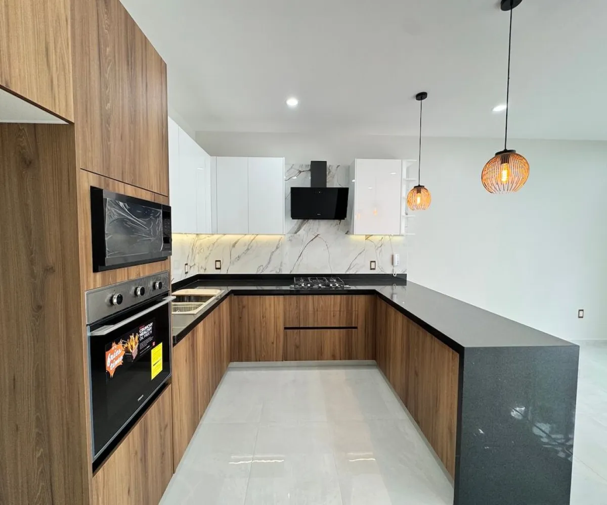 Casa En Venta,Valle Imperial,Formosa Valle Imperial, Zapopan, Jalisco 630 83, Zapopan, Jalisco 45134, 5 Habitaciones,4 Baños,Formosa Valle Imperial, Zapopan, Jalisco,3,pWShryd