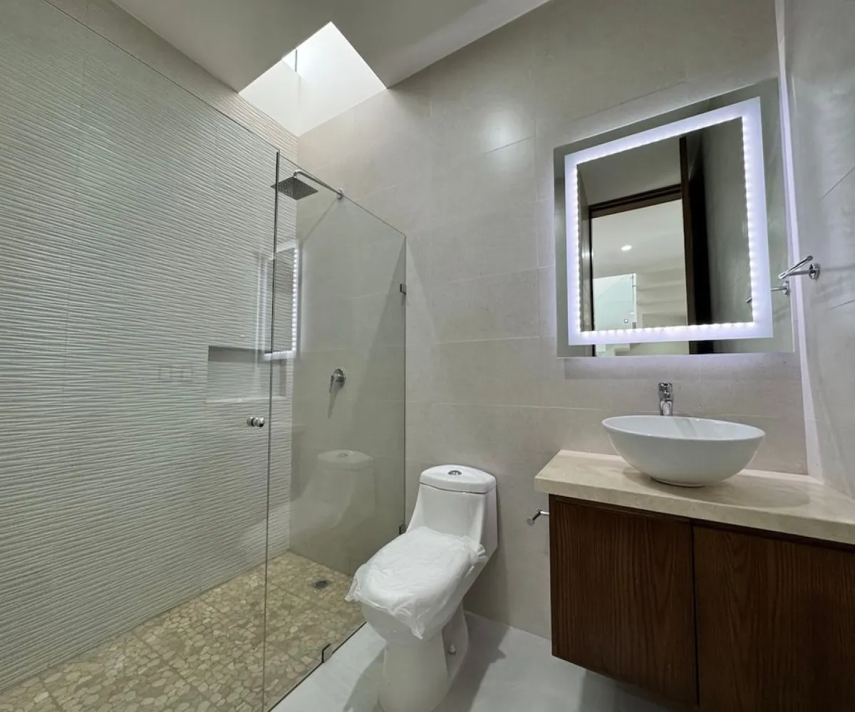 Casa En Venta,Valle Imperial,Formosa Valle Imperial, Zapopan, Jalisco 630 83, Zapopan, Jalisco 45134, 5 Habitaciones,4 Baños,Formosa Valle Imperial, Zapopan, Jalisco,3,pWShryd