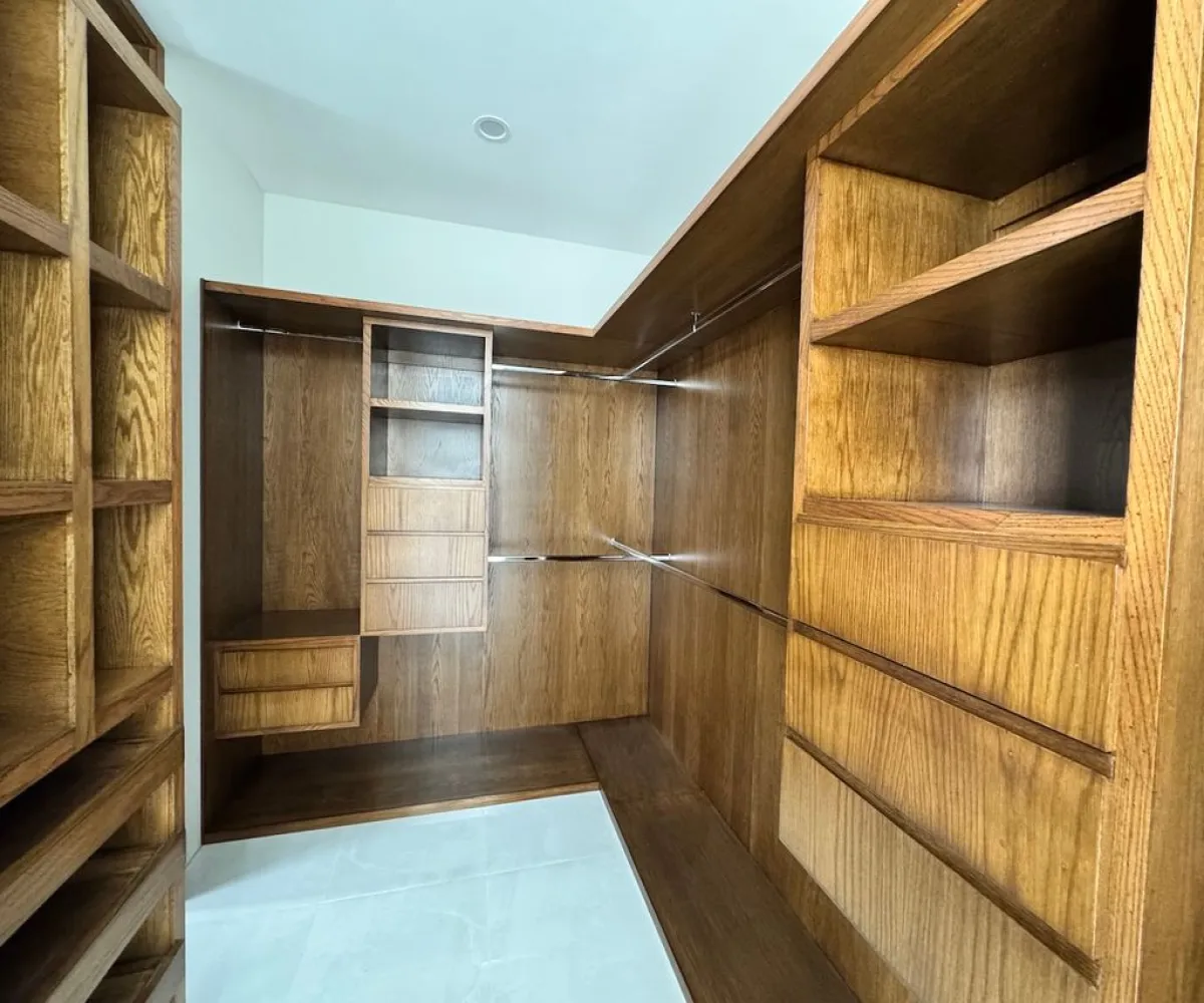 Casa En Venta,Valle Imperial,Formosa Valle Imperial, Zapopan, Jalisco 630 83, Zapopan, Jalisco 45134, 5 Habitaciones,4 Baños,Formosa Valle Imperial, Zapopan, Jalisco,3,pWShryd