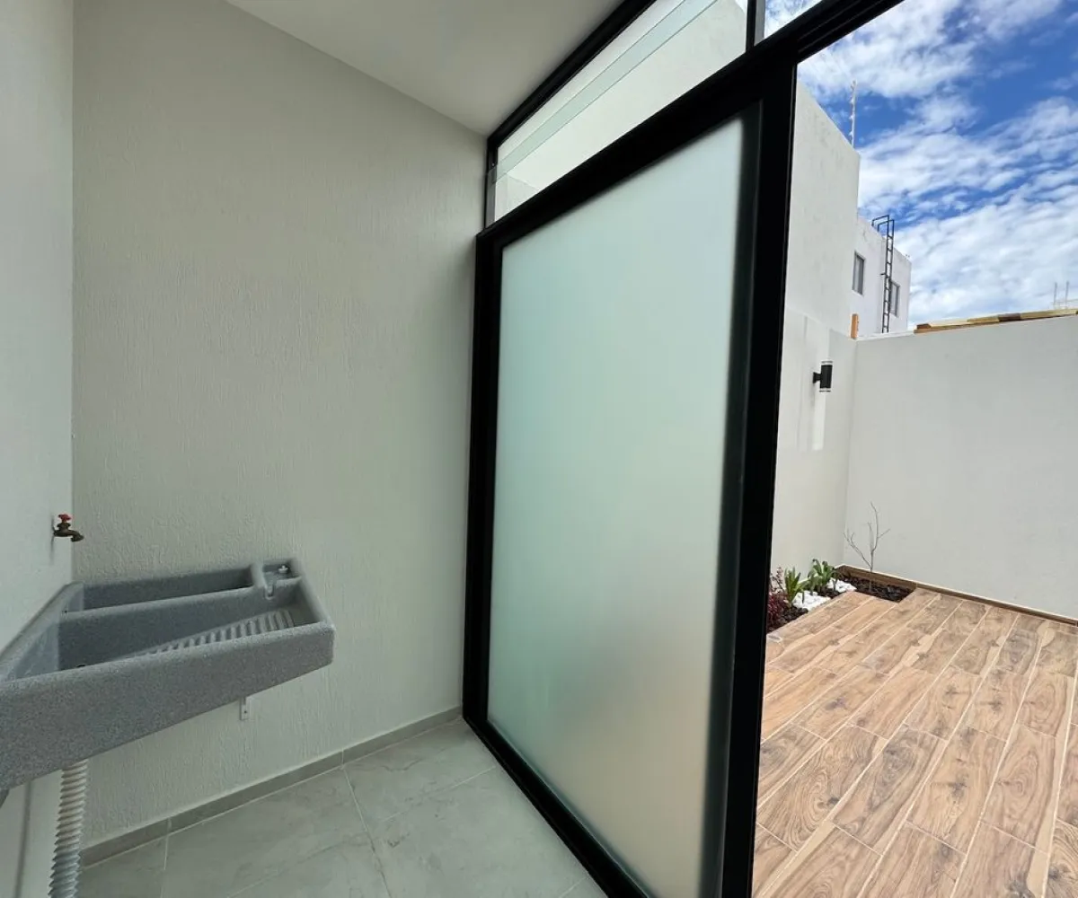 Casa En Venta,Valle Imperial,Formosa Valle Imperial, Zapopan, Jalisco 630 83, Zapopan, Jalisco 45134, 5 Habitaciones,4 Baños,Formosa Valle Imperial, Zapopan, Jalisco,3,pWShryd
