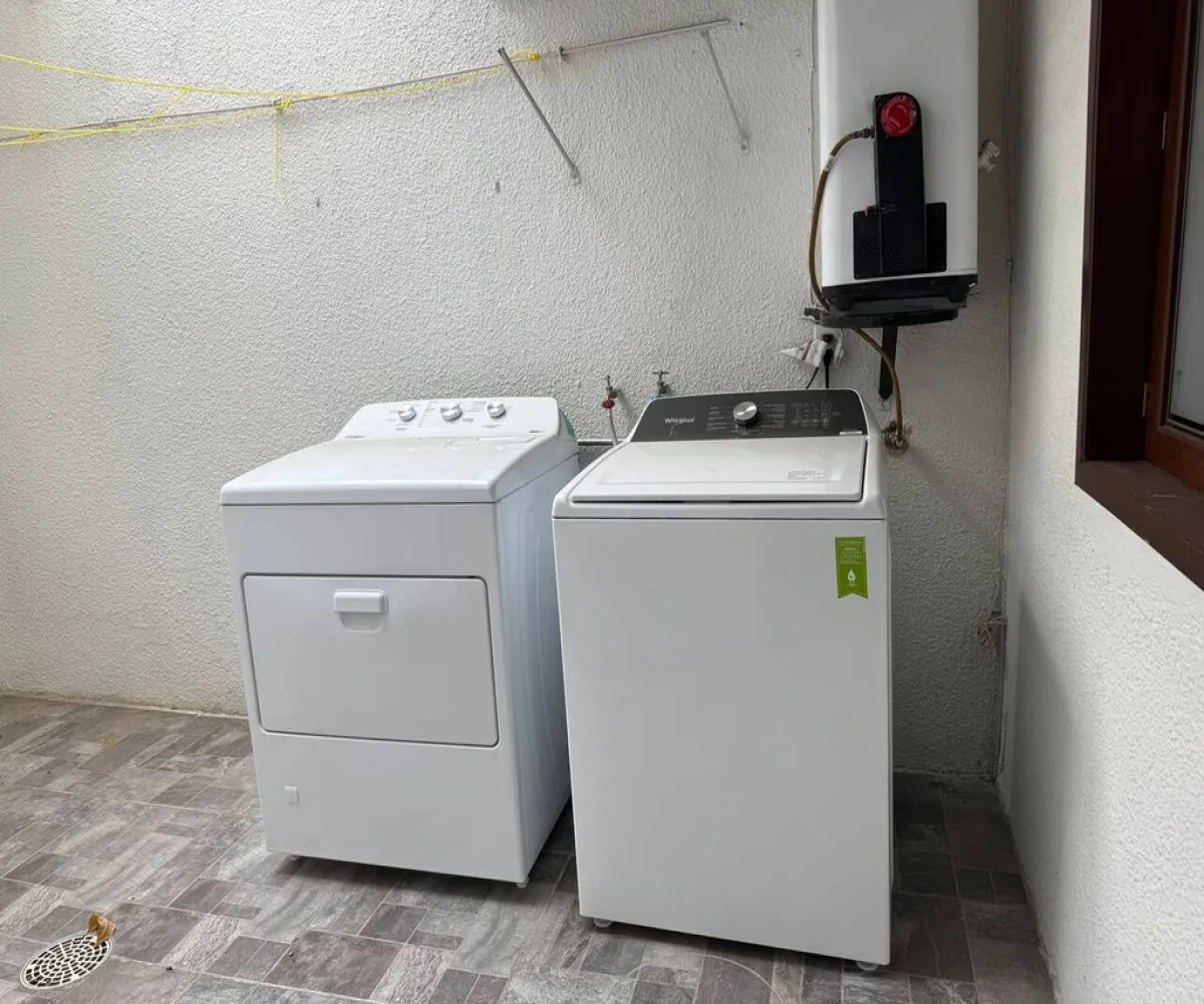 Casa En Renta,Providencia,Avenida Terranova 1091 3, Guadalajara, Jalisco 44647, 3 Habitaciones,2 Baños,Avenida Terranova,1,pMarycE