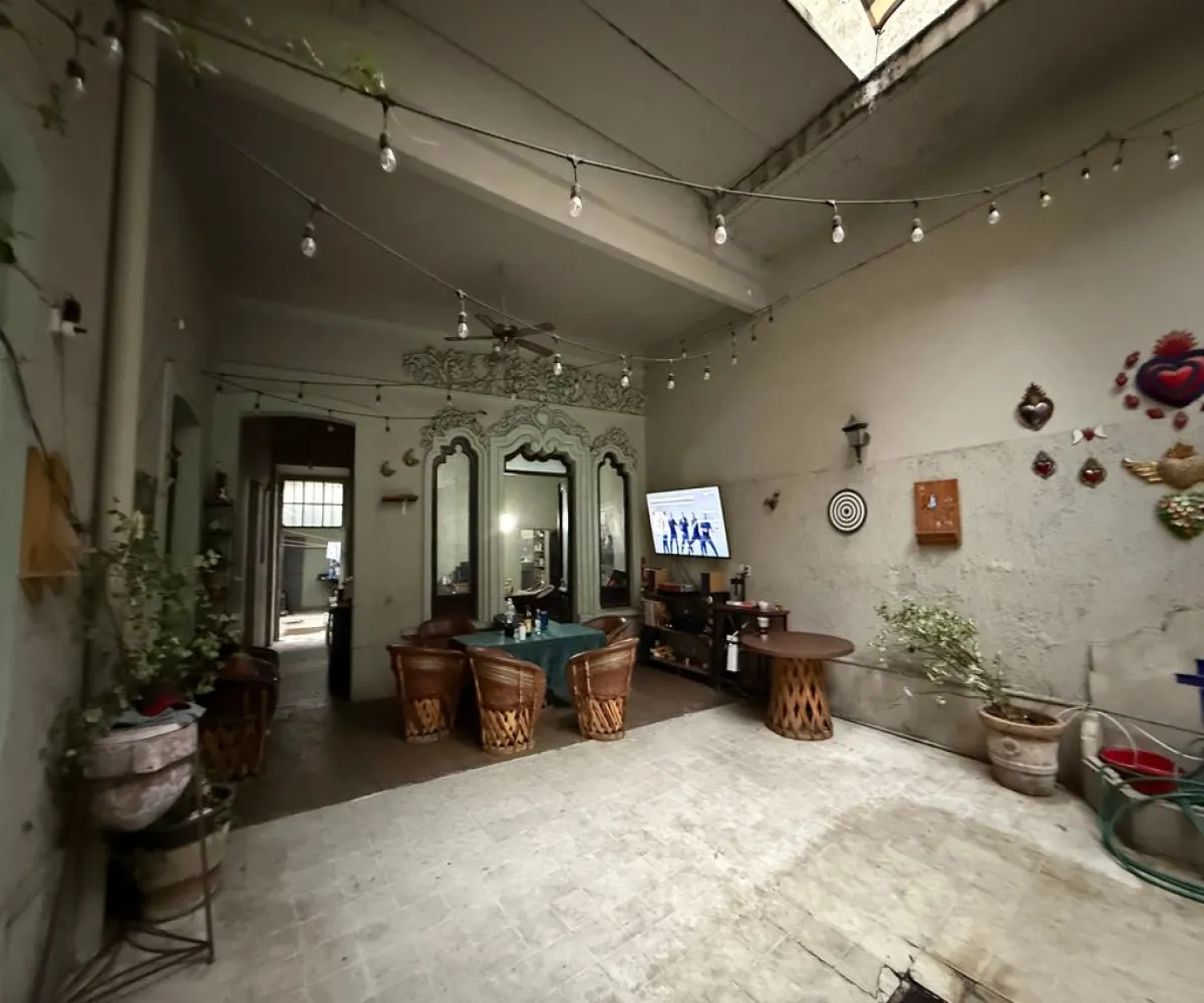 Casa En Venta,Zona Centro,Joaquin Angulo 586, Guadalajara, Jalisco 44100, 9 Habitaciones,3 Baños,Joaquin Angulo,2,pqJhopW