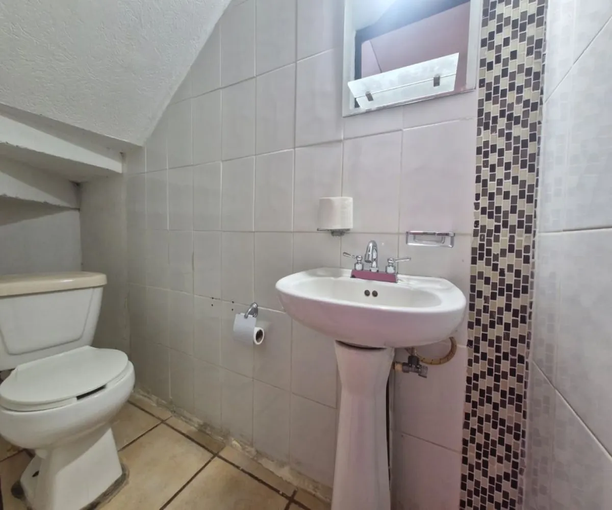 Casa En Venta,Misión del Bosque,Circuito Mision del Bosque 230 33, Zapopan, Jalisco 45133, 2 Habitaciones,1 Baño,Circuito Mision del Bosque,2,p7uWjST