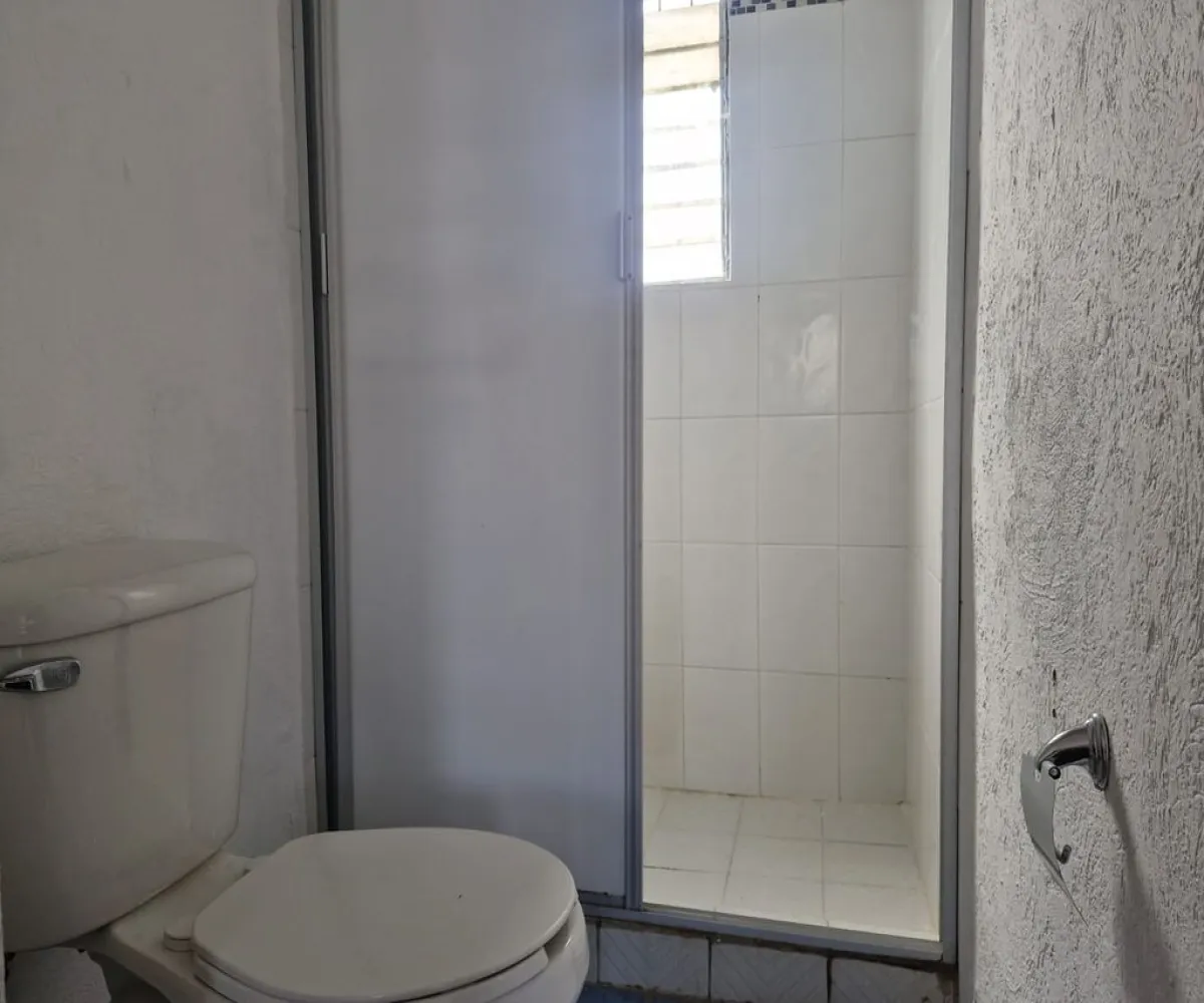 Casa En Venta,Misión del Bosque,Circuito Mision del Bosque 230 33, Zapopan, Jalisco 45133, 2 Habitaciones,1 Baño,Circuito Mision del Bosque,2,p7uWjST