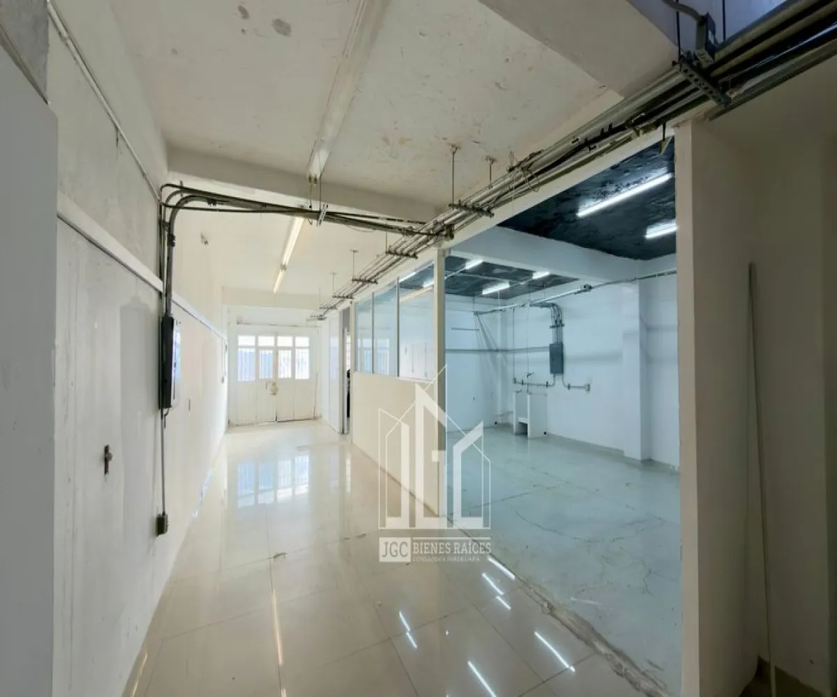 Local En Renta,Ladron De Guevara,Alfredo R. Plascencia 533, Guadalajara, Jalisco 44600,1 Baño,Alfredo R. Plascencia,1,pkzhD6Q