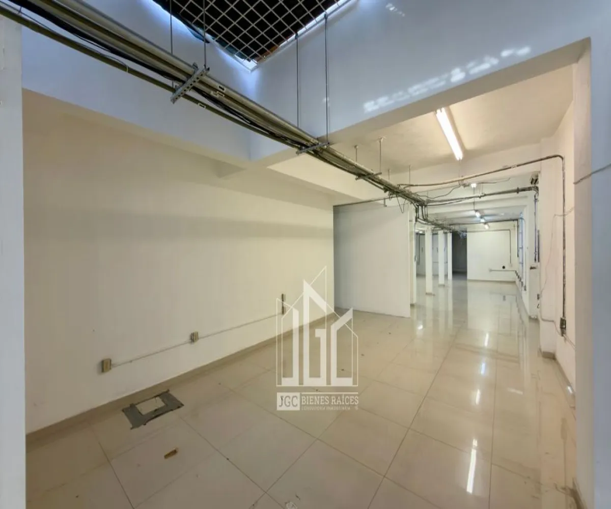 Local En Renta,Ladron De Guevara,Alfredo R. Plascencia 533, Guadalajara, Jalisco 44600,1 Baño,Alfredo R. Plascencia,1,pkzhD6Q