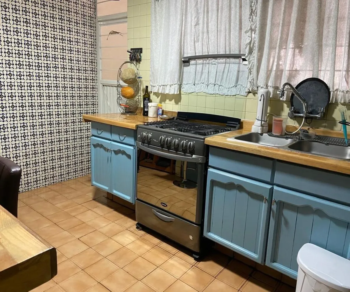 Casa En Venta,Ayuntamiento,Calle Heroico Colegio Militar 960, Guadalajara, Jalisco 44620, 3 Habitaciones,2 Baños,Calle Heroico Colegio Militar,1,pDGf6W9