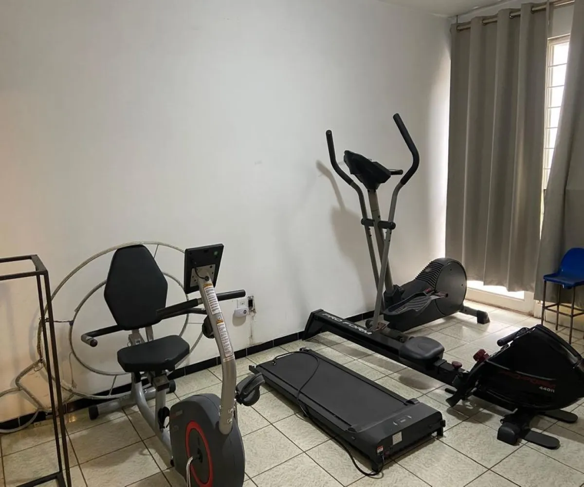 Casa En Venta,Ayuntamiento,Calle Heroico Colegio Militar 960, Guadalajara, Jalisco 44620, 3 Habitaciones,2 Baños,Calle Heroico Colegio Militar,1,pDGf6W9