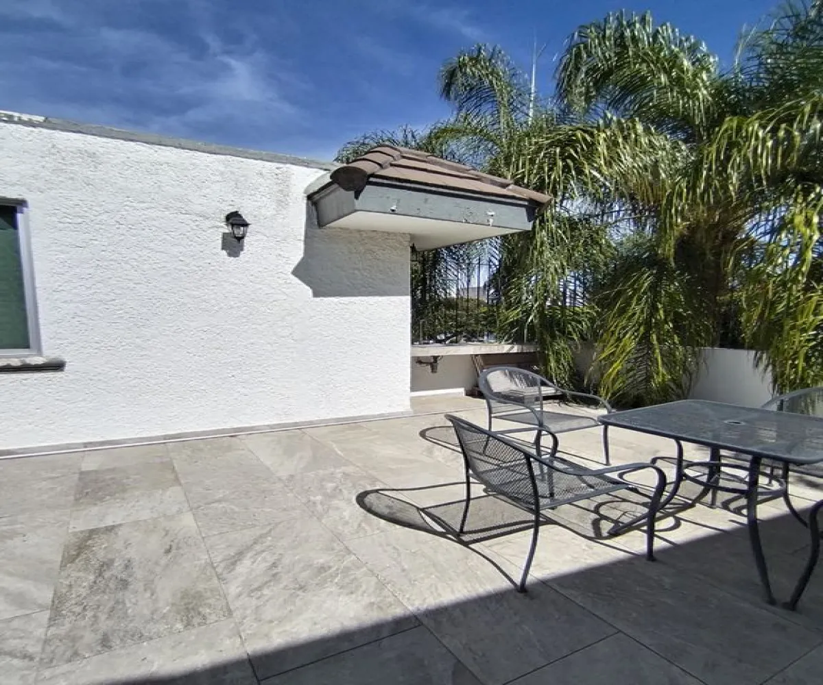 Casa En Venta,Lomas Altas,Paseo de Las Brisas 4035, Zapopan, Jalisco 45128, 3 Habitaciones,2 Baños,Paseo de Las Brisas,2,p2jTwjW