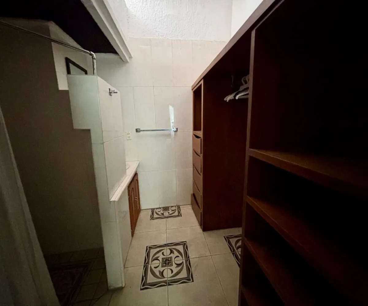 Casa En Renta,Jardines Vallarta,Honorato Balzac 173, Zapopan, Jalisco 45027, 4 Habitaciones,4 Baños,Honorato Balzac,1,pTWWwoc