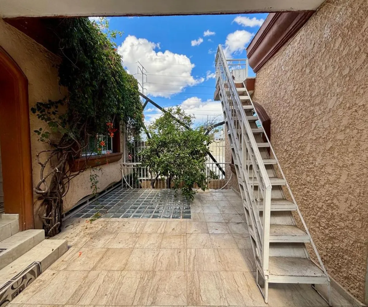 Casa En Renta,Jardines Vallarta,Honorato Balzac 173, Zapopan, Jalisco 45027, 4 Habitaciones,4 Baños,Honorato Balzac,1,pTWWwoc