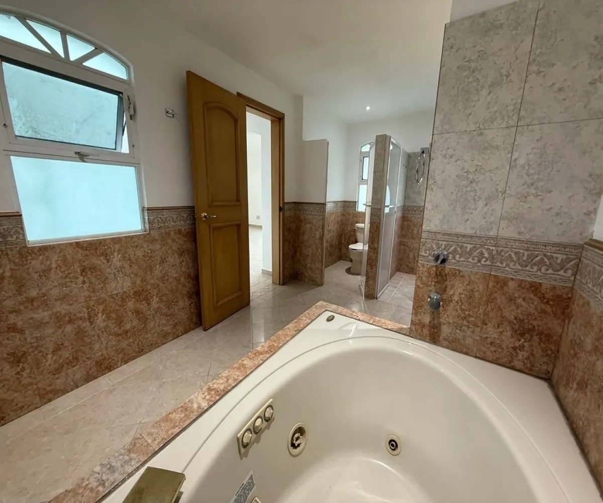 Casa En Venta,Lomas del Valle,Avenida Naciones Unidas 7315, Zapopan, Jalisco 45129, 3 Habitaciones,3 Baños,Avenida Naciones Unidas,2,pG9nfLy