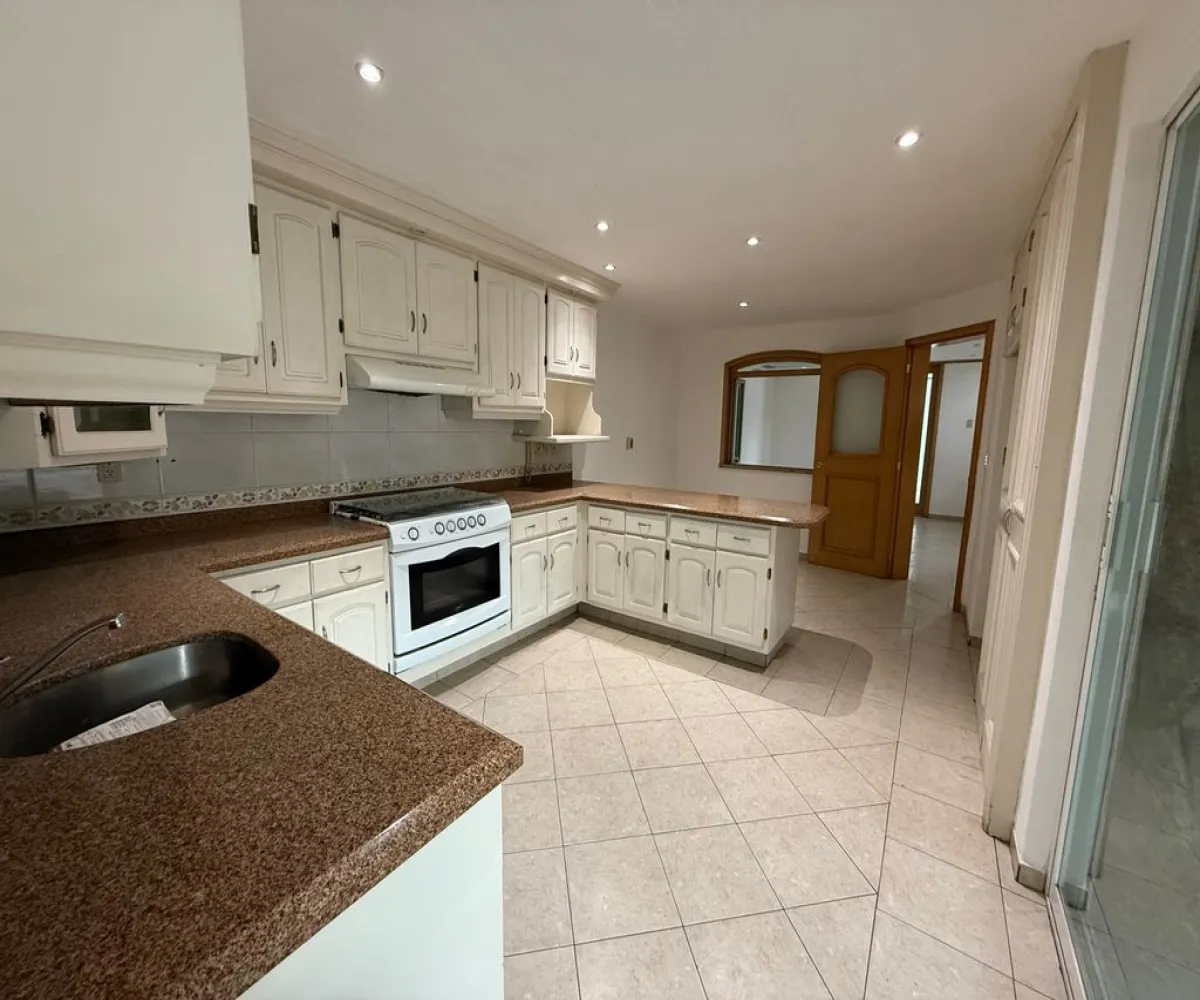 Casa En Venta,Lomas del Valle,Avenida Naciones Unidas 7315, Zapopan, Jalisco 45129, 3 Habitaciones,3 Baños,Avenida Naciones Unidas,2,pG9nfLy