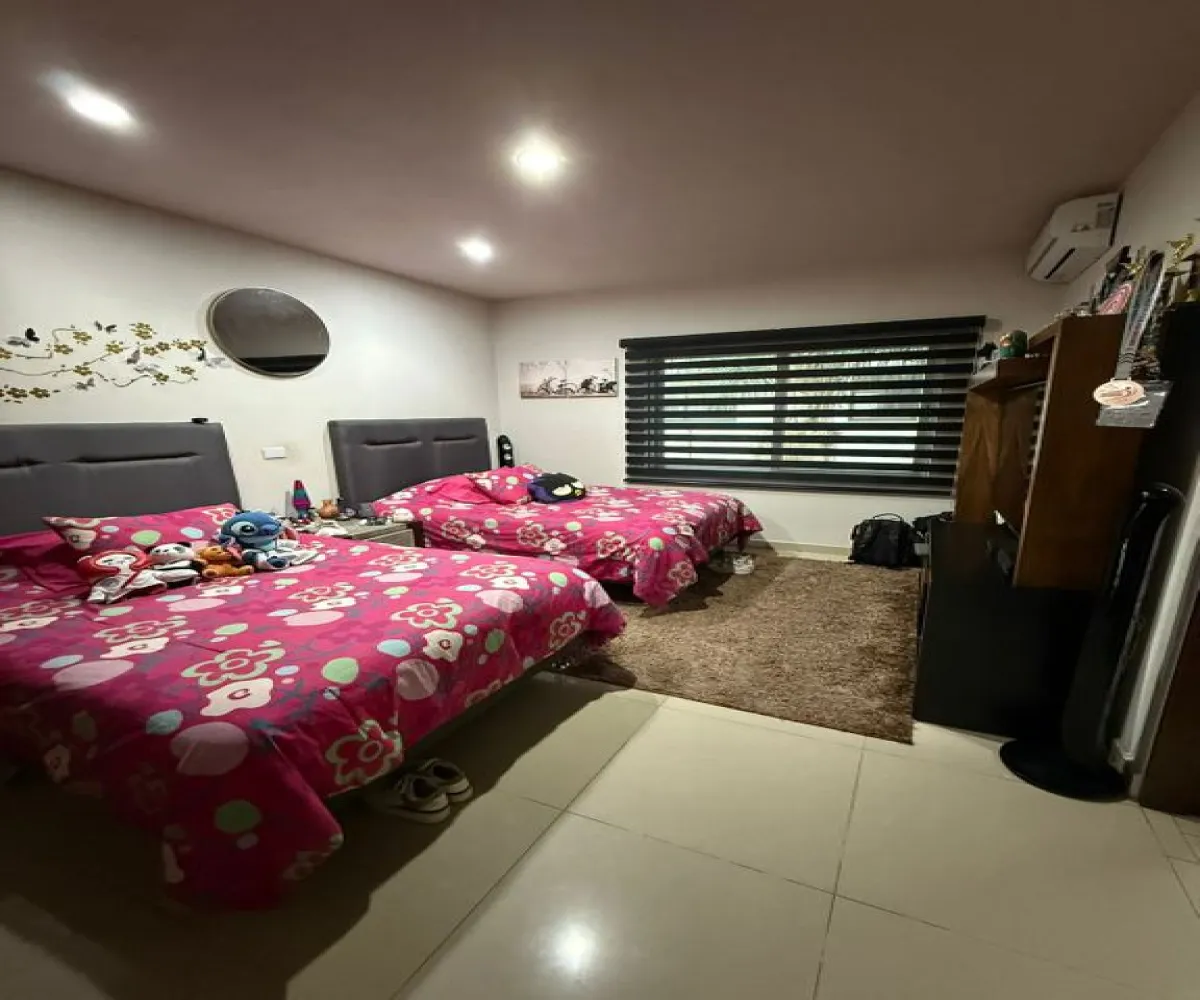 Casa En Venta,Valle Imperial,jardines del palacio real 1964, Zapopan, Jalisco 45134, 4 Habitaciones,4 Baños,jardines del palacio real,3,p4EfuPW