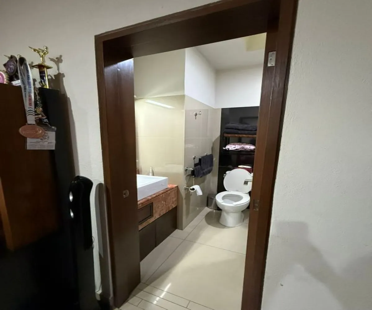 Casa En Venta,Valle Imperial,jardines del palacio real 1964, Zapopan, Jalisco 45134, 4 Habitaciones,4 Baños,jardines del palacio real,3,p4EfuPW