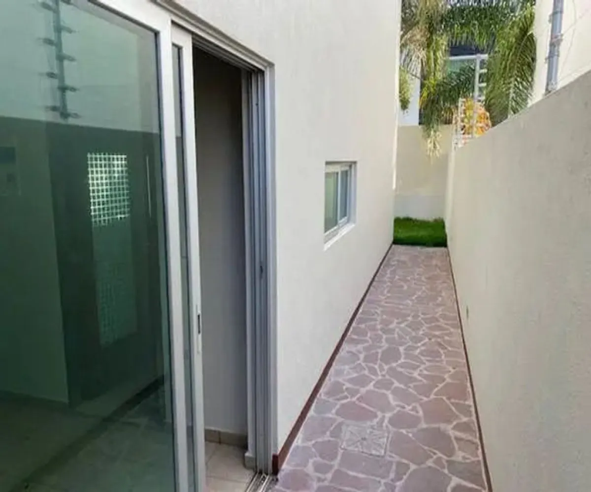 Casa En Venta,Valle Imperial,jardines del palacio real 1964, Zapopan, Jalisco 45134, 4 Habitaciones,4 Baños,jardines del palacio real,3,p4EfuPW