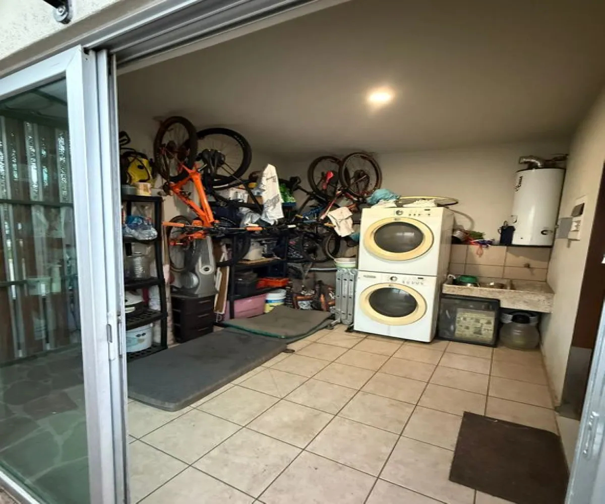 Casa En Venta,Valle Imperial,jardines del palacio real 1964, Zapopan, Jalisco 45134, 4 Habitaciones,4 Baños,jardines del palacio real,3,p4EfuPW