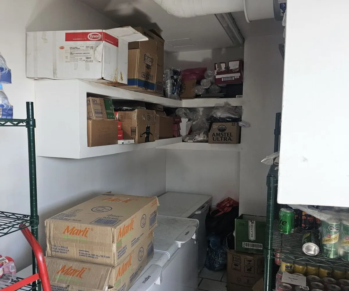 Local En Renta,Fracc Valle Real,Avenida Santa Margarita 4099 C16 y C17, Zapopan, Jalisco 45019,5 Baños,Avenida Santa Margarita,1,pdzzVJK