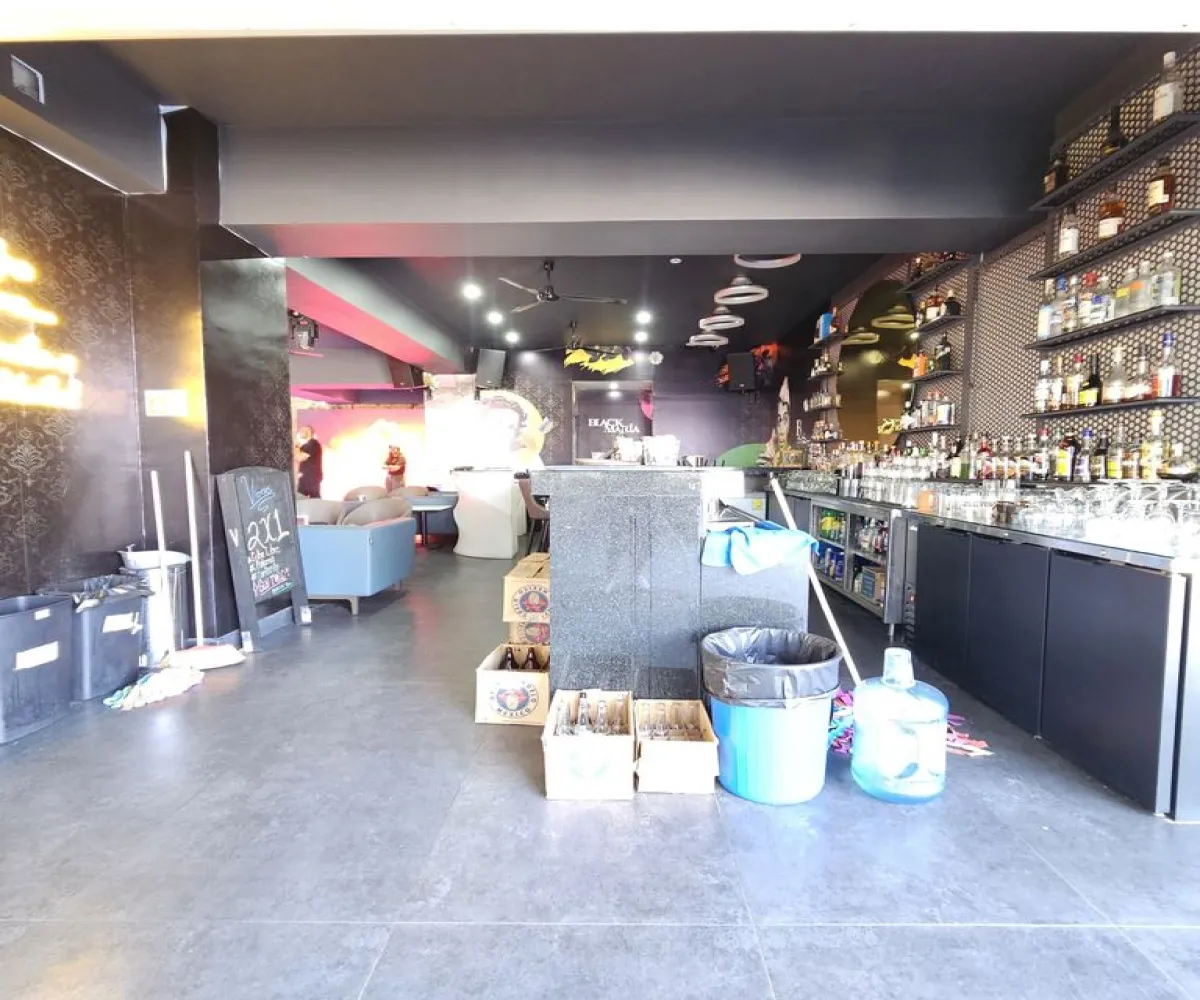 Local En Renta,Fracc Valle Real,Avenida Santa Margarita 4099 C16 y C17, Zapopan, Jalisco 45019,5 Baños,Avenida Santa Margarita,1,pdzzVJK