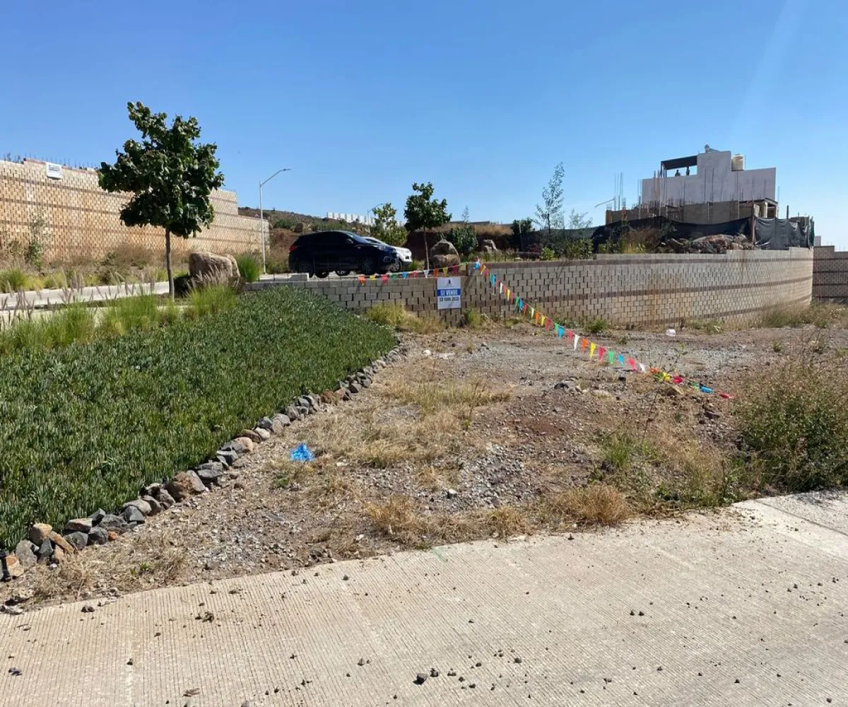 Terreno En Venta,Tlaquepaque,Avenida Zimaltá S/N, San Pedro Tlaquepaque, Jalisco 45610,Avenida Zimaltá,pjgEOcT