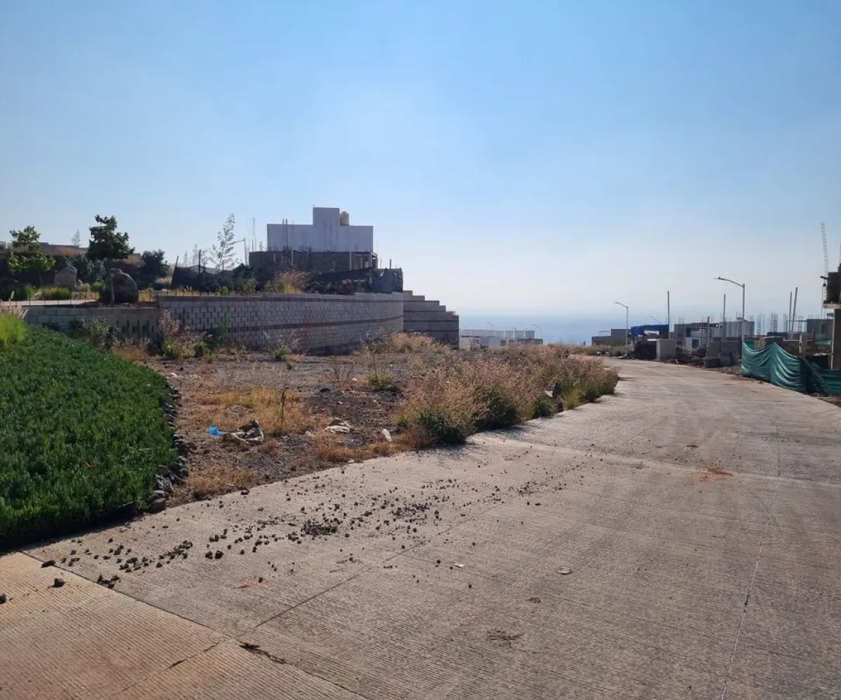 Terreno En Venta,Tlaquepaque,Avenida Zimaltá S/N, San Pedro Tlaquepaque, Jalisco 45610,Avenida Zimaltá,pjgEOcT