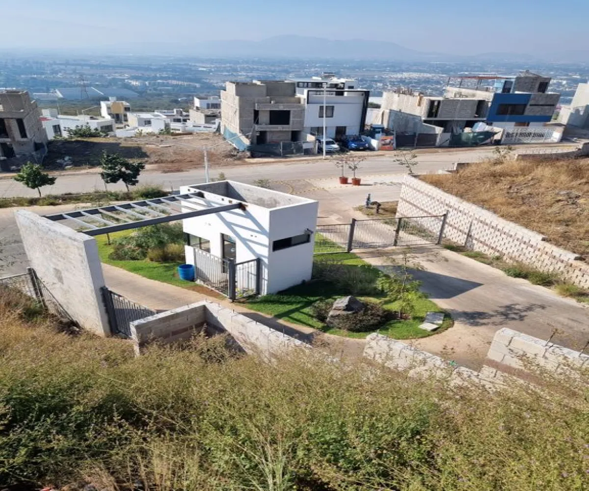 Terreno En Venta,Tlaquepaque,Avenida Zimaltá S/N, San Pedro Tlaquepaque, Jalisco 45610,Avenida Zimaltá,pjgEOcT