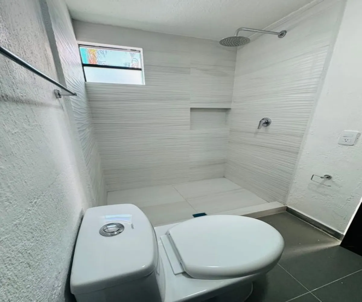 Casa En Renta,Ciudad De Los Niños,Avenida Guadalupe 4249, Zapopan, Jalisco 45040, 5 Habitaciones,4 Baños,Avenida Guadalupe,2,ptKUUHU