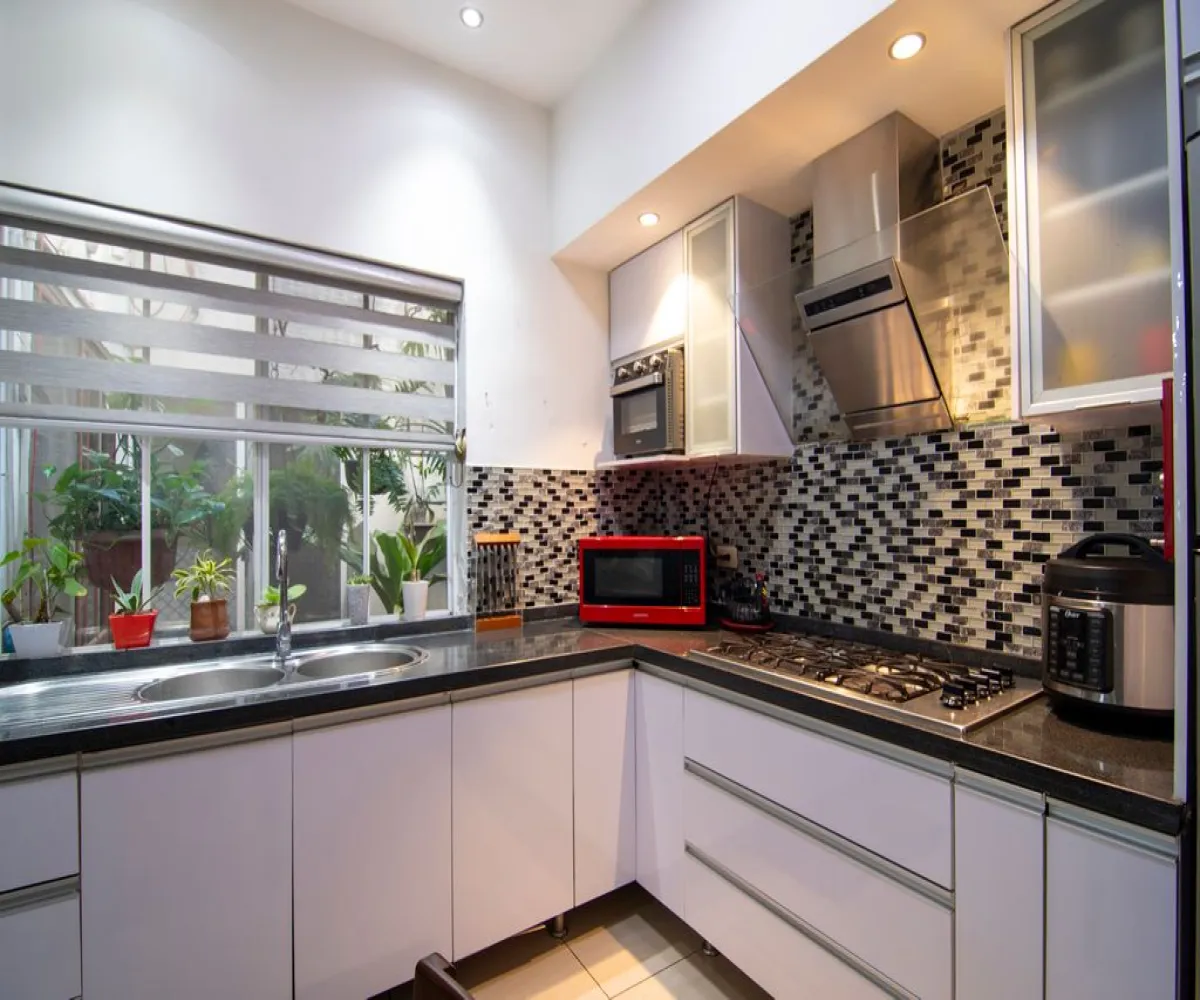 Casa En Venta,La Perla,Clemente Aguirre 61, Guadalajara, Jalisco 44360, 4 Habitaciones,2 Baños,Clemente Aguirre,1,pSUNbrV