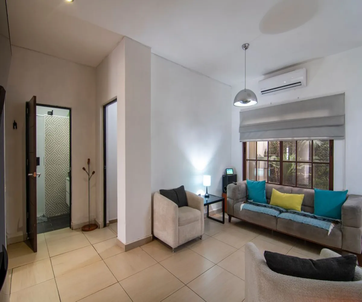 Casa En Venta,La Perla,Clemente Aguirre 61, Guadalajara, Jalisco 44360, 4 Habitaciones,2 Baños,Clemente Aguirre,1,pSUNbrV