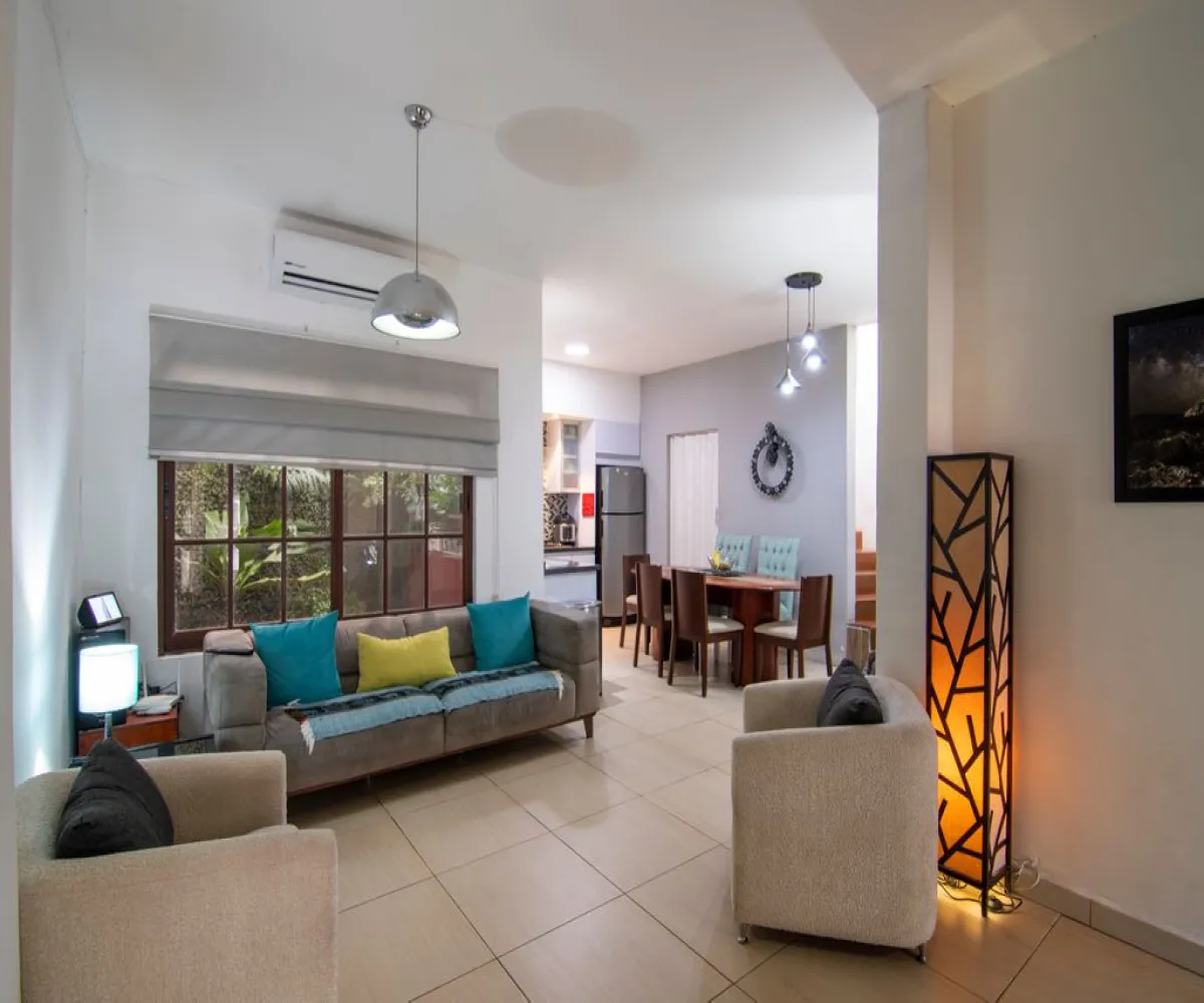 Casa En Venta,La Perla,Clemente Aguirre 61, Guadalajara, Jalisco 44360, 4 Habitaciones,2 Baños,Clemente Aguirre,1,pSUNbrV