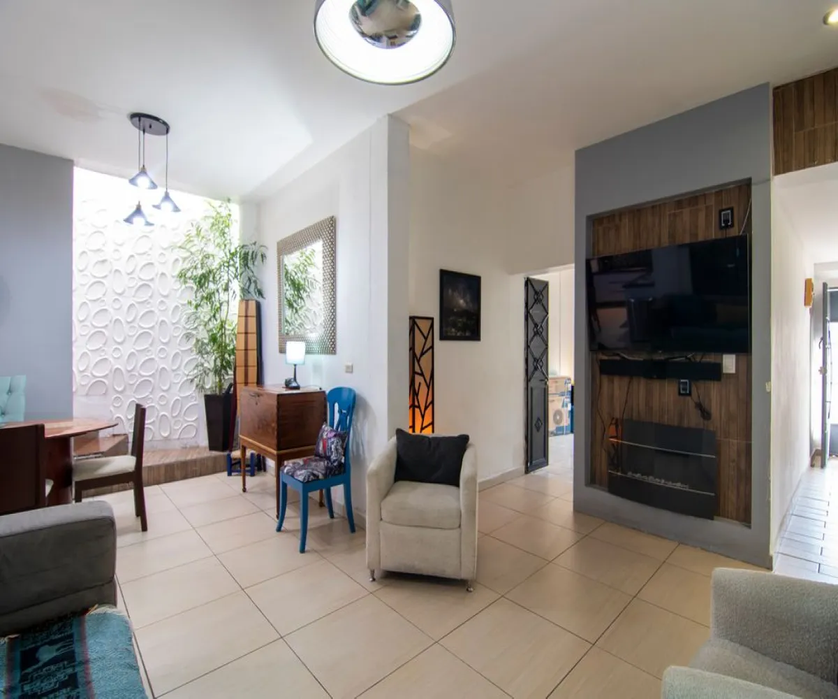 Casa En Venta,La Perla,Clemente Aguirre 61, Guadalajara, Jalisco 44360, 4 Habitaciones,2 Baños,Clemente Aguirre,1,pSUNbrV