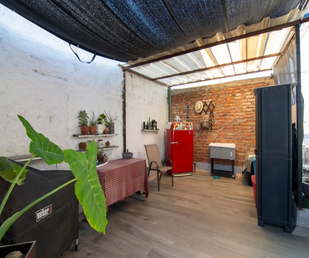 Casa En Venta,La Perla,Clemente Aguirre 61, Guadalajara, Jalisco 44360, 4 Habitaciones,2 Baños,Clemente Aguirre,1,pSUNbrV