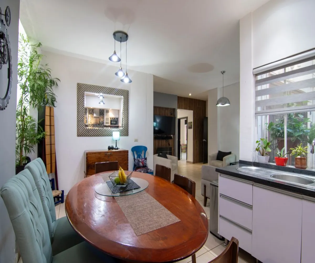 Casa En Venta,La Perla,Clemente Aguirre 61, Guadalajara, Jalisco 44360, 4 Habitaciones,2 Baños,Clemente Aguirre,1,pSUNbrV