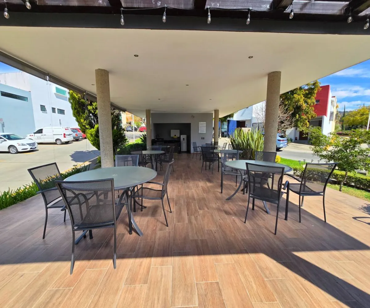 Casa En Venta,Bosques de Santa Anita,Avenida Foresta 100, Tlajomulco de Zúñiga, Jalisco 45645, 3 Habitaciones,2 Baños,Avenida Foresta,1,pIiqMsi