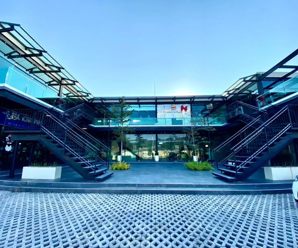 Local En Renta,Santa Ana Tepetitlan,Avenida Paseo de los Robles Norte S/N, Zapopan, Jalisco 45066,Avenida Paseo de los Robles Norte,1,pyvmjZF