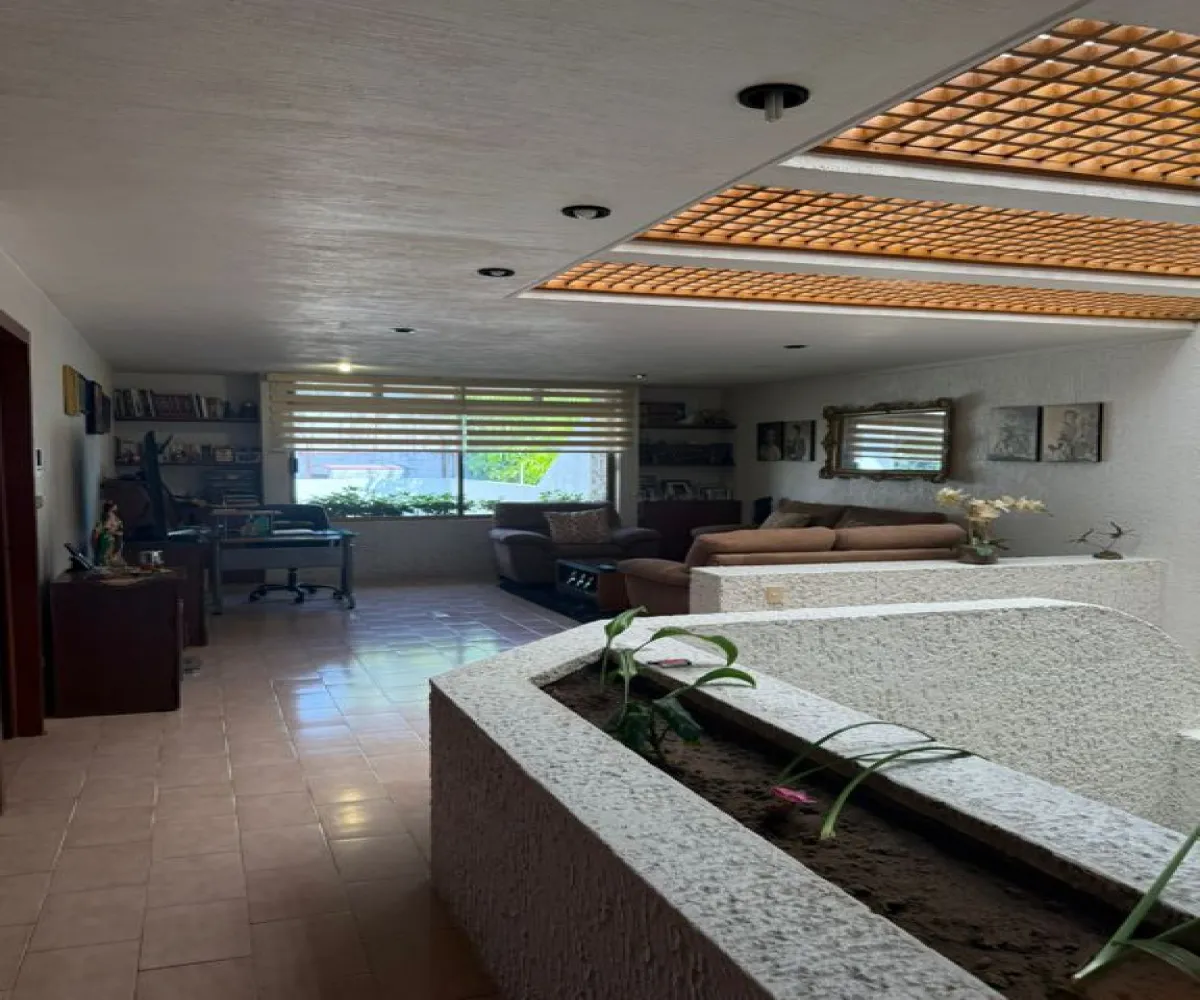 Casa En Renta,Jardines Vallarta,Avenida Novelistas 5100, Zapopan, Jalisco 45027, 3 Habitaciones,3 Baños,Avenida Novelistas,2,pqjON1Z