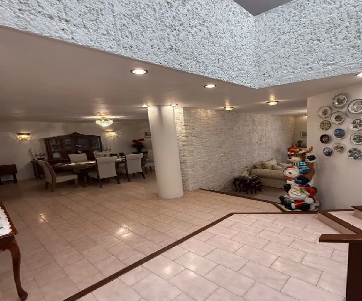 Casa En Renta,Jardines Vallarta,Avenida Novelistas 5100, Zapopan, Jalisco 45027, 3 Habitaciones,3 Baños,Avenida Novelistas,2,pqjON1Z