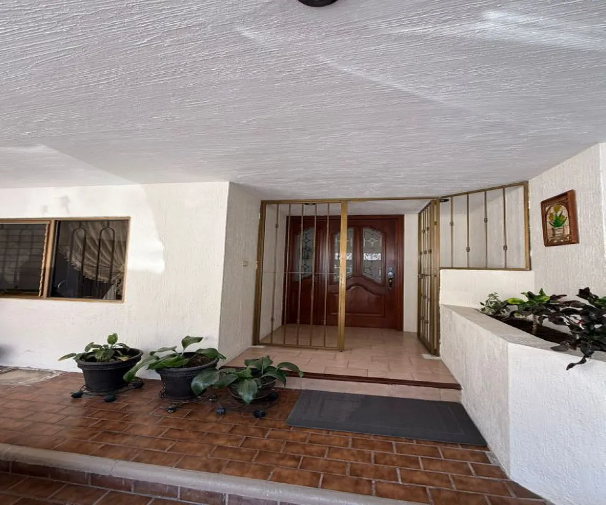 Casa En Renta,Jardines Vallarta,Avenida Novelistas 5100, Zapopan, Jalisco 45027, 3 Habitaciones,3 Baños,Avenida Novelistas,2,pqjON1Z