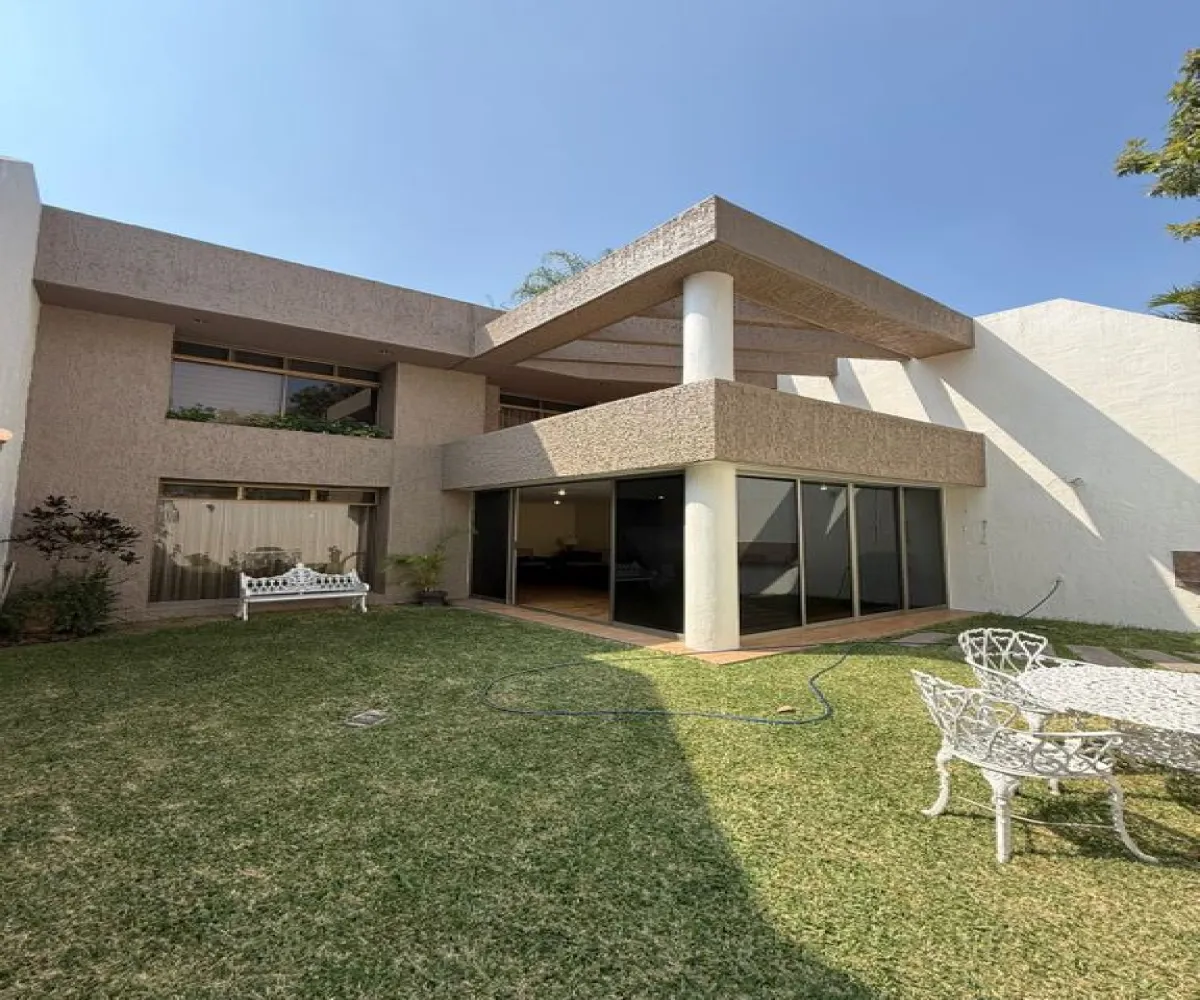 Casa En Renta,Jardines Vallarta,Avenida Novelistas 5100, Zapopan, Jalisco 45027, 3 Habitaciones,3 Baños,Avenida Novelistas,2,pqjON1Z