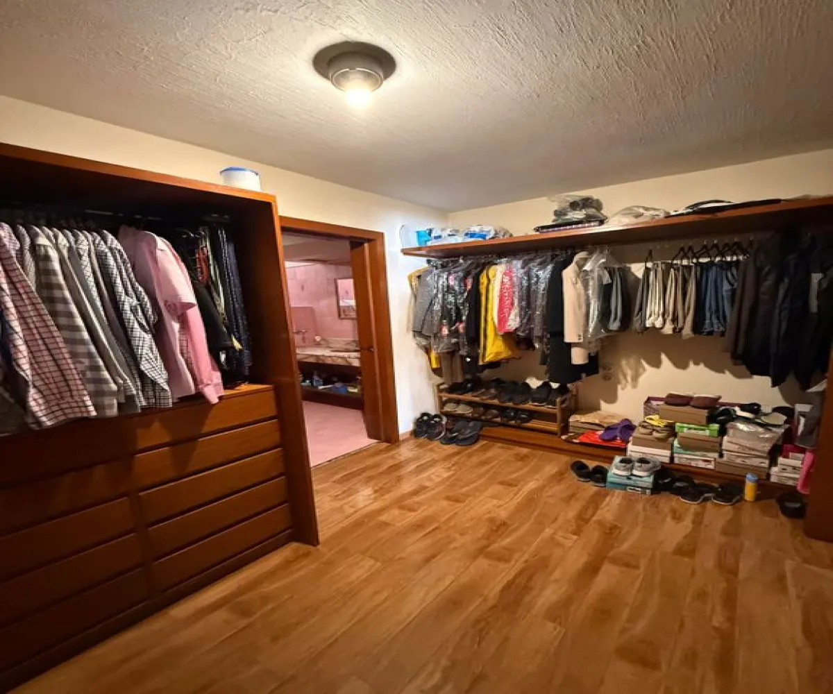 Casa En Renta,Jardines Vallarta,Avenida Novelistas 5100, Zapopan, Jalisco 45027, 3 Habitaciones,3 Baños,Avenida Novelistas,2,pqjON1Z