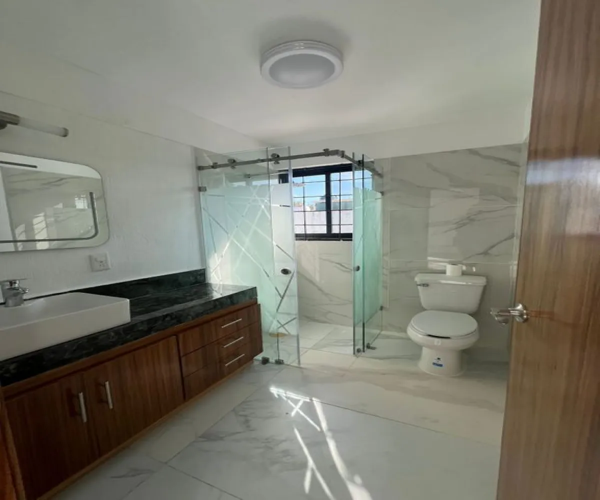 Casa En Venta,Real Vallarta,Tiziano 5218, Zapopan, Jalisco 45020, 6 Habitaciones,5 Baños,Tiziano,1,pAXreSU